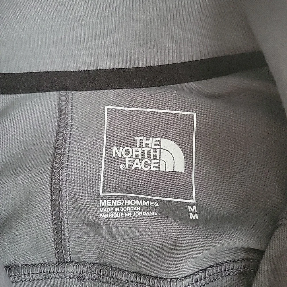 The North Face‎ Jacket Mens Essential 1/4 Zip Pullover Size Medium Breathable